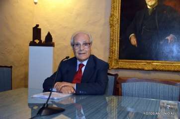 El también doctor Honoris Causa, anoche en la Casa-Museo León y Castillo (Foto Antonio Alí)