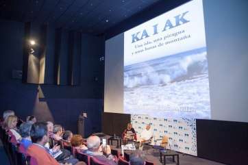 Un momento de la presentación del libro (Foto TA)