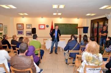 Imagen de archivo de un acto en la sede vecinal de Roque Azucarero (Foto TA)