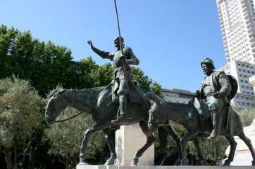 Escultura de Don Quijote y Sancho Panza en Madrid (Foto Jesús Ruiz Mesa)