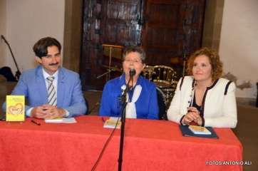 Momento del acto (Foto Antonio Alí)