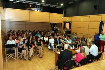 Un momento de la inauguración de la muestra (Foto Jesús Ruiz Mesa)