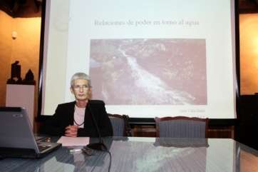 Ana Viña, esta noche durante su conferencia en la Casa-Museo de Telde (Foto  Jesús Ruiz Mesa)