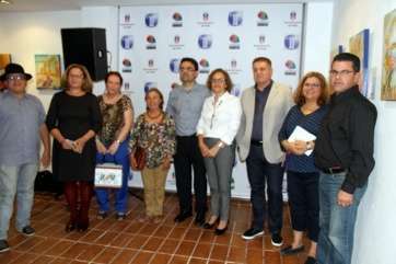La exposición se muestra en el Teatro Municipal. Momento de la inauguración (Foto Jesús Ruiz Mesa)