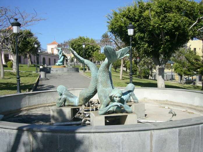 Escultura del parque urbano de Arnao (Foto TA)