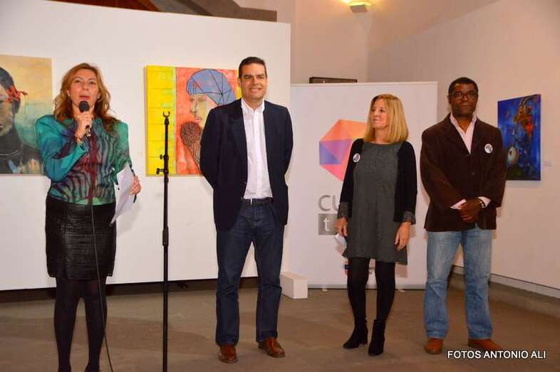 La muestra se inauguró anoche y podrá ser visitada hasta el 28 de marzo en la ermita de San Pedro Mártir (Foto Antonio Alí)