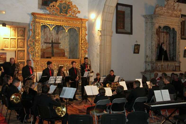 La velada sirvió de antesala a la Semana Santa (Foto Jesús Ruiz Mesa)