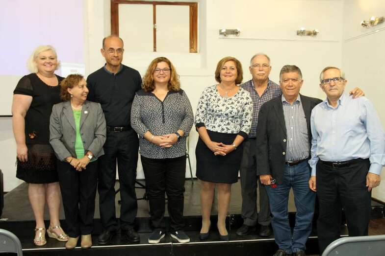 Participantes en el homenaje (Foto Jesús Ruiz Mesa)