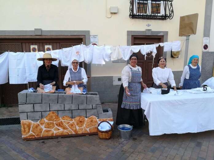 Lavanderas de la AV El Roque Azucarero (Foto TA)