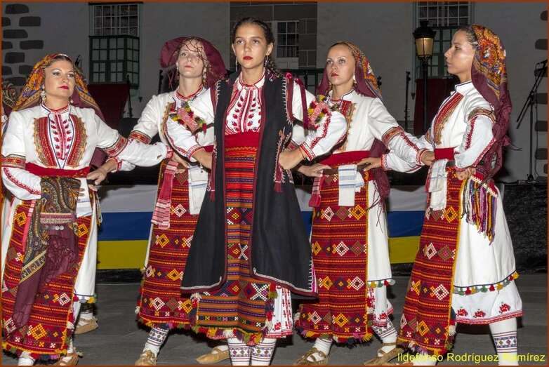 Momento de la actuación de uno de los grupos (Foto TA)