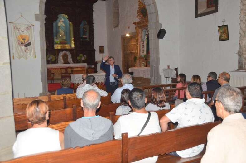 El acto se desarrolló en el interior del templo (Foto TA)