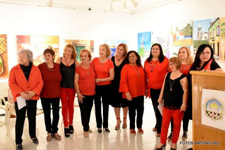 Grupo de participantes en el recital (Foto Antonio Alí)