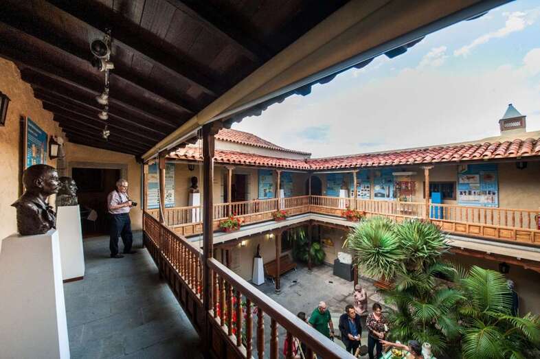 Imagen del patio central sobre el que se estructura la Casa-Museo (Foto TA)