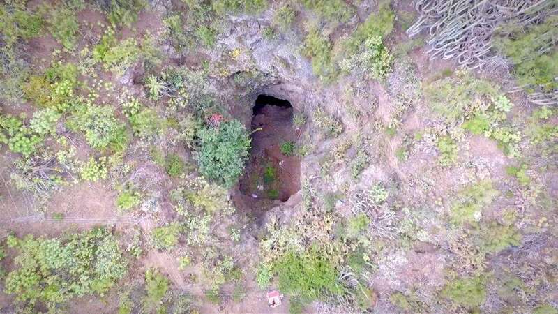Vista aérea de la boca de la sima de Jinámar (Foto TA)