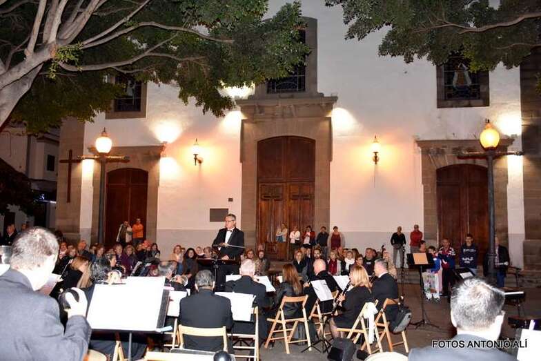 El concierto tuvo lugar esta noche en la plaza de Los Llanos (Foto TA)