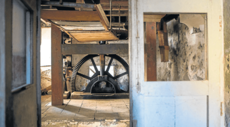 La planta baja del antiguo Molino del Conde, pendiente de rehabilitar (Foto Canarias7 / Borja Suárez)