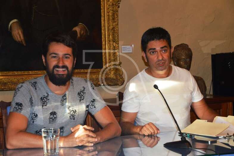 Momento de la charla de esta noche en Telde (Foto TA)