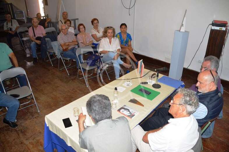 Momento del acto de esta noche (Foto TA)