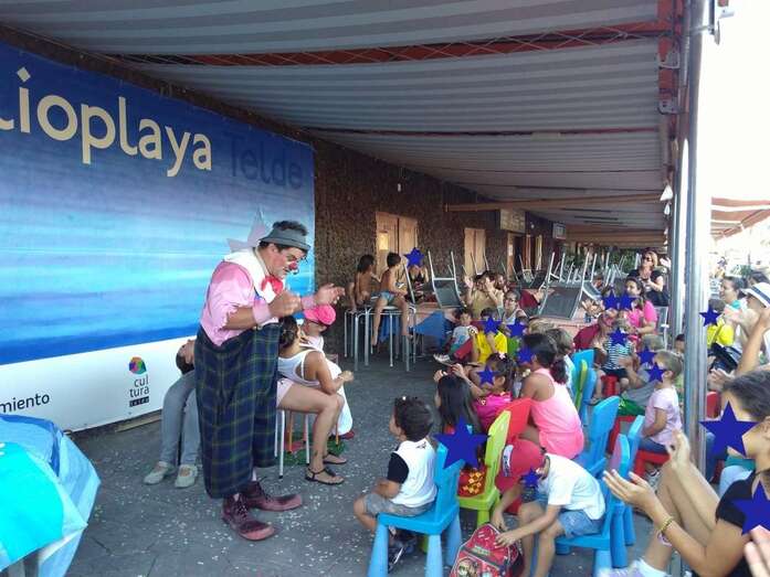 Actuación del payaso Chincheta el pasado viernes (Foto TA)