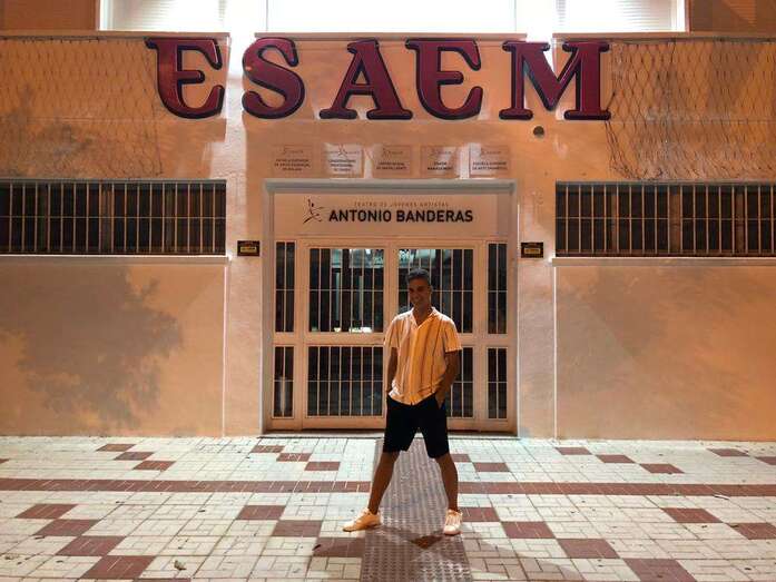 Alejandro Benítez, a las puertas de la ESAEM (Foto TA)
