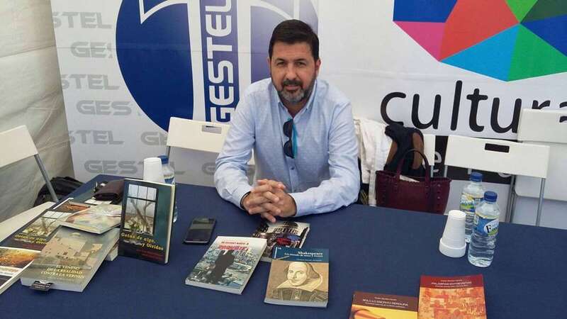 Christian Santana, en una reciente edición de la Feria del Libro en Telde (Foto TA)