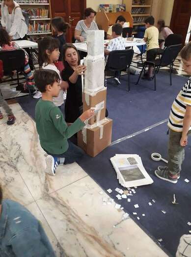 Taller Un árbol de Navidad en la Biblioteca Saulo Torón de Telde (Foto TA)