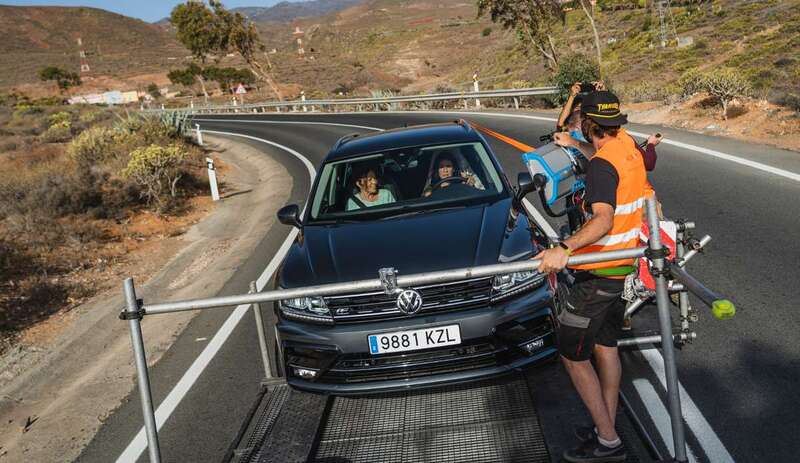 La firma ha cedido tres vehículos al equipo de producción (Foto TA)
