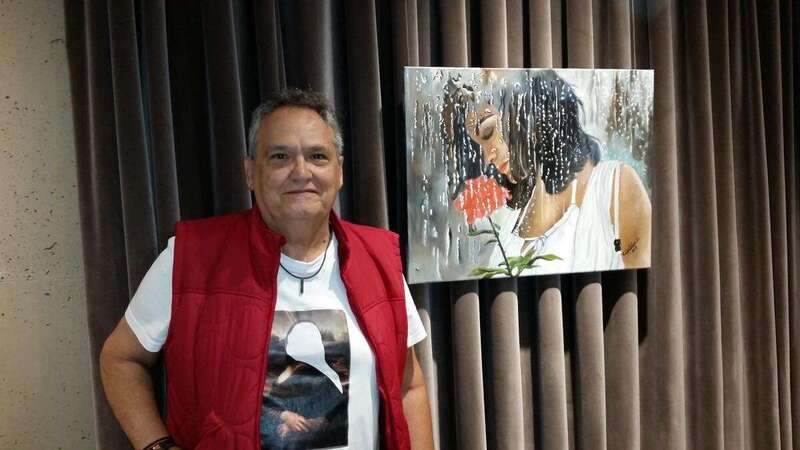 Clodobaldo González, junto a una de sus creaciones (Foto Antonio Alí)