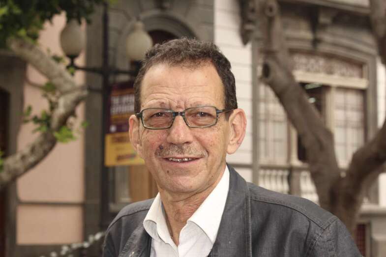 El escritor Emilio González Déniz/TA.