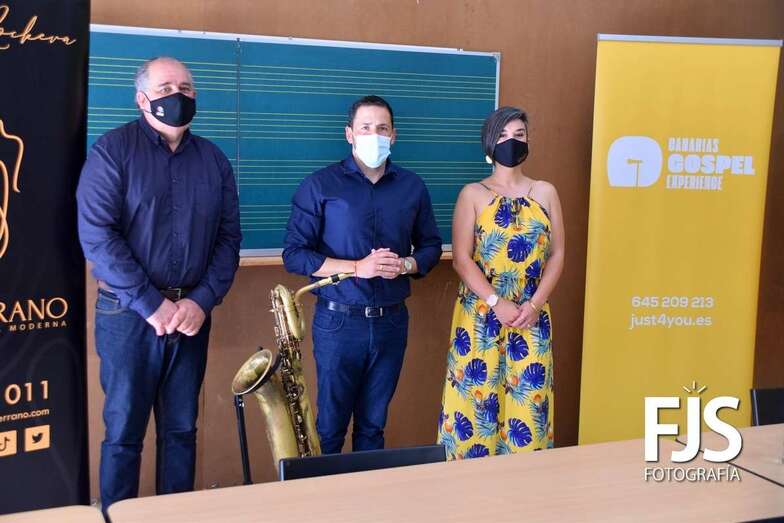 A la presentación del proyecto acudió el alcalde y concejal de Cultura/TA.