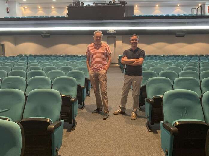 El empleado municipal Juan Henríquez  y el pianista teldense Ignacio Clemente, nuevos directivos de la Sociedad Filarmónica / TA