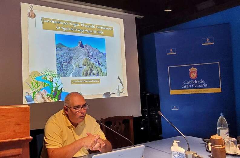 Juan Ismael Santana durante la charla de este jueves/Jesús Ruiz Mesa.