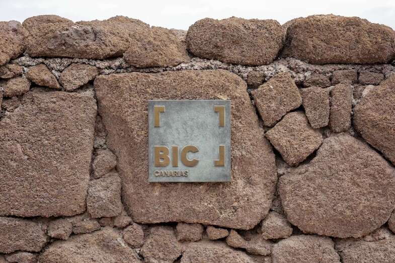 Placa colocada en el yacimiento prehispánico/TA.