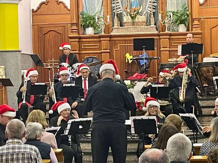 Momento del concierto de anoche en la iglesia de Lomo Magullo/TA.