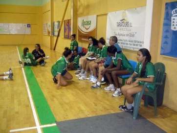 Tiddara Cabrera (d) anotó cinco goles para Canarias cadete femenino (Foto TA)