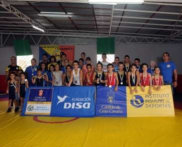 Deportistas del Club de Luchas Olímpicas Cubarias (Foto: TA)