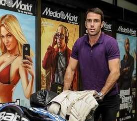 David Marrero, a su llegada al Aeropuerto de Gran Canaria (Foto Arcadio Suárez/C7)