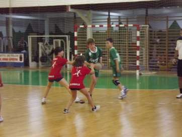Momento del partido de los benjamines (Foto TA)
