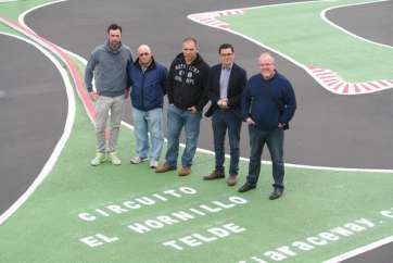 Pablo Rodríguez, junto a los integrantes de la organización del evento internacional (Foto TA)