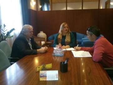 Momento de la reunión de este martes (Foto TA)