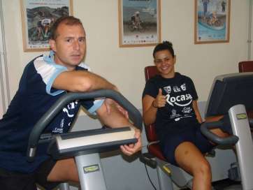 María González (d), en la concentración en Lanzarote el verano pasado (Foto: TA)