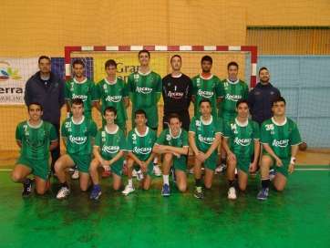 Formación del juvenil masculino del Rocasa Remudas (Foto: TA)