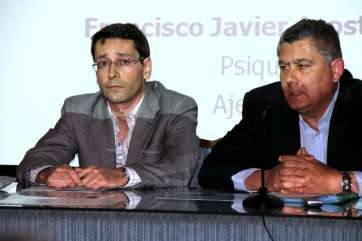 Momento de la charla (Foto Jesús Ruiz)