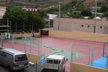 Trabajos en la cancha de Hornos del Rey (Foto TA)