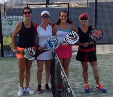 La teldense Patricia Amador, segunda por la derecha (Foto TA) 