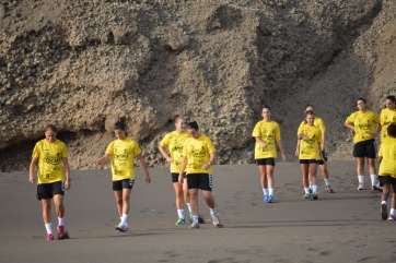 Entrenamiento en Playa del Hombre (Foto CB Remudas IGC)
