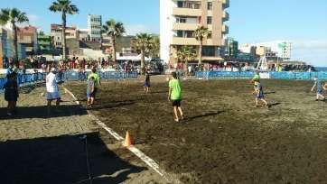 Imagen del primera partido jugado esta tarde en La Garita (Foto TA)