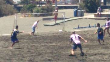 Momento del partido de este domingo (Foto TA)