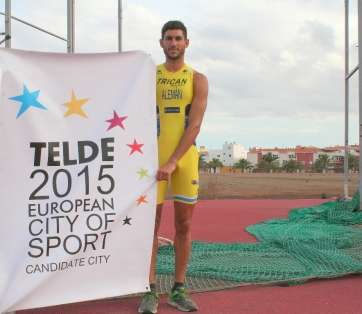 Gabriel Alemán, con el logo de la candidatura (Foto TA)