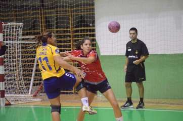 Davinia López, máxima goleadora en el partido, la pasada jornada contra el Porriño 